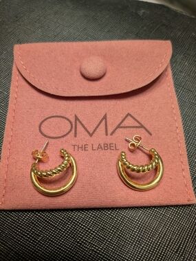 Oma the Label Gold Twisted Double-Crescent Hoop Earrings